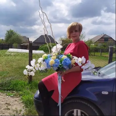 Alina 52
