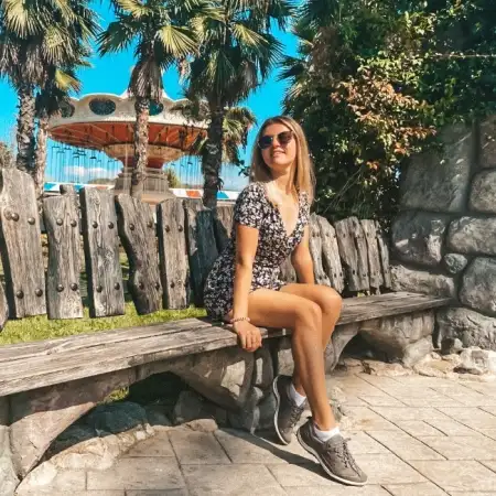 Anastasia, 30Харбург 