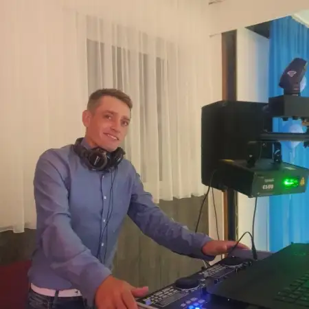 Владимир, 43Кёльн 