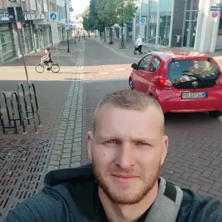 Yevhen, 34Дюссельдорф