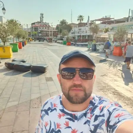 Тарас, 41Берлин