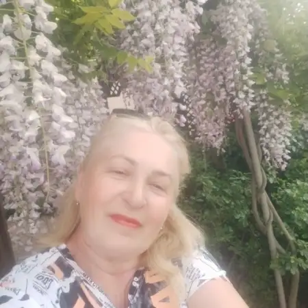 Svetlana, 63