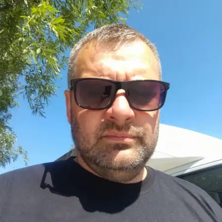 Роман, 47Берлин