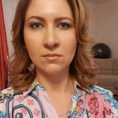 Karina, 45