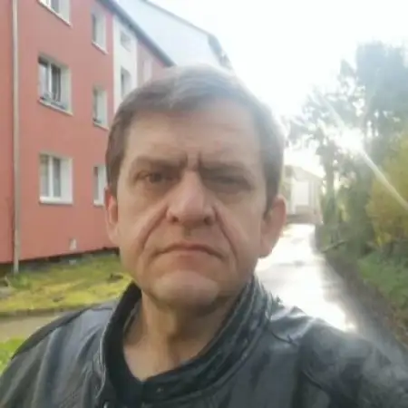 Роман, 46Бонн 