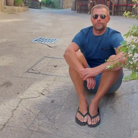 Иван, 51Дюссельдорф 