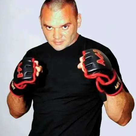 Андрей, 45