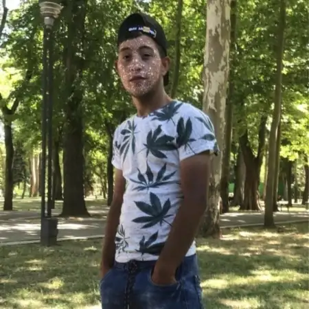 David, 25