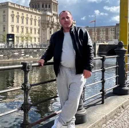 Milan, 42Берлин