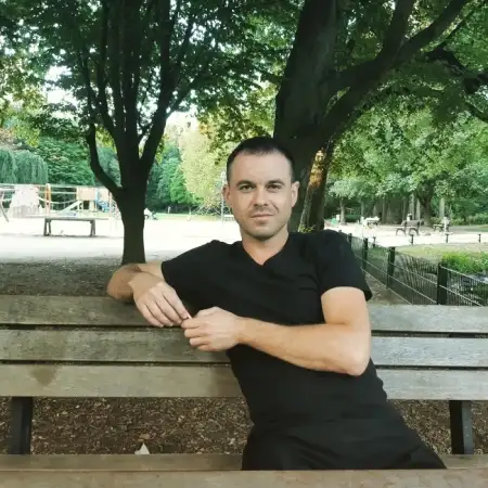 Sergej, 38Монхенгладбах