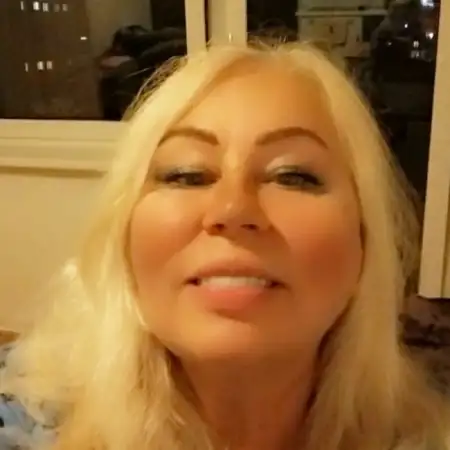 Марина, 70Йена