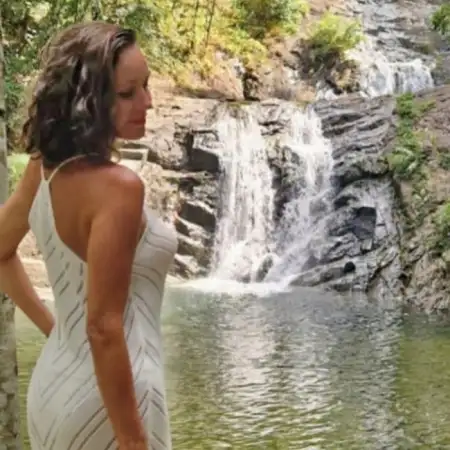 Tanya, 49