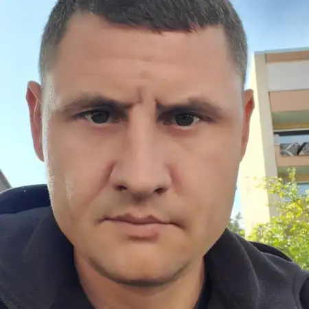 Denys, 42Дюссельдорф 