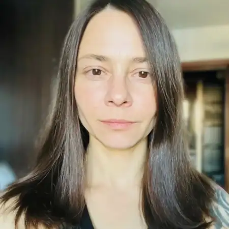 Anastasia, 45