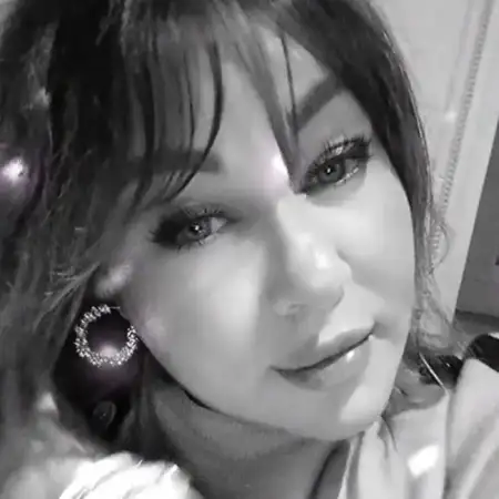 Iryna, 46