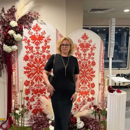Іванна, 51