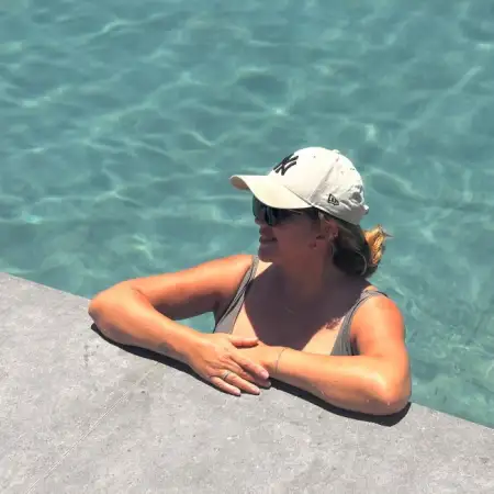 Vera, 54