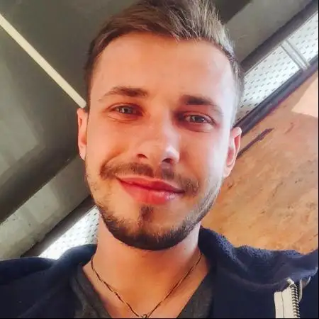 Вася, 29Ньюштадт-ан-дер-Вейнштрассе 