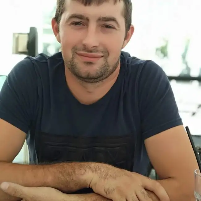 Mihail, 46, Оффенбах - Liebe ru