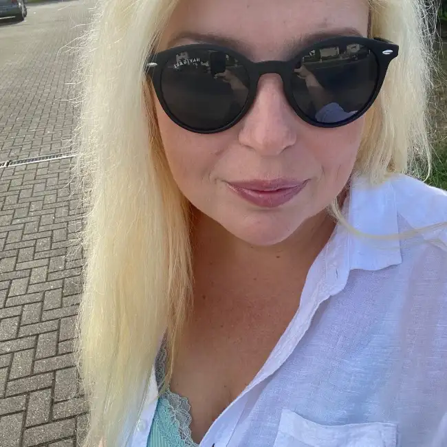 Elena, 44, Висбаден - Liebe ru
