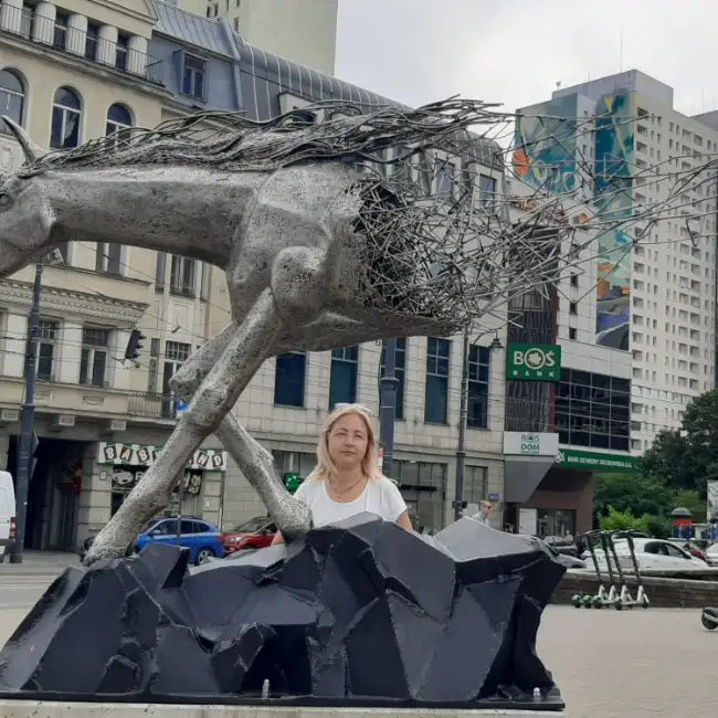 Mari, 47, Галле - Liebe ru