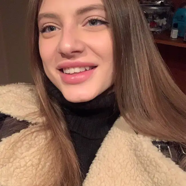Виктория, 29