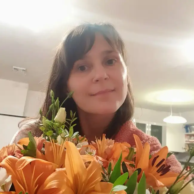 Oksana, 49