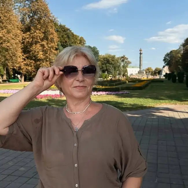 Олена