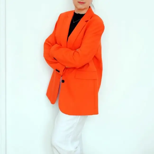 Natali, 52